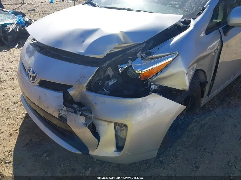 2012 TOYOTA PRIUS TWO