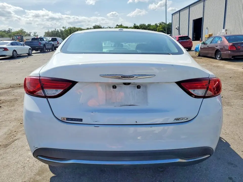 2015 CHRYSLER 200 LIMITED  