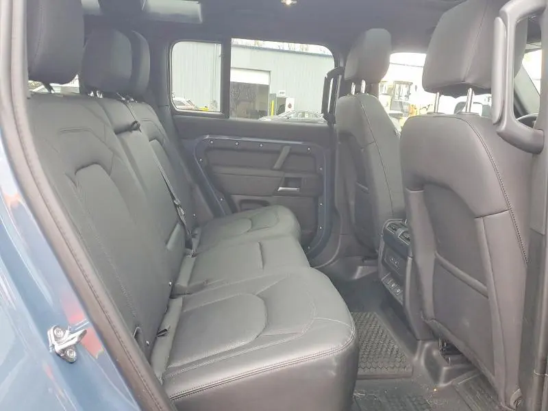 2025 LAND ROVER DEFENDER 110 S  