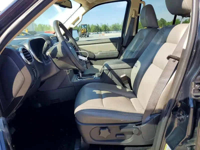 2010 FORD EXPLORER XLT  