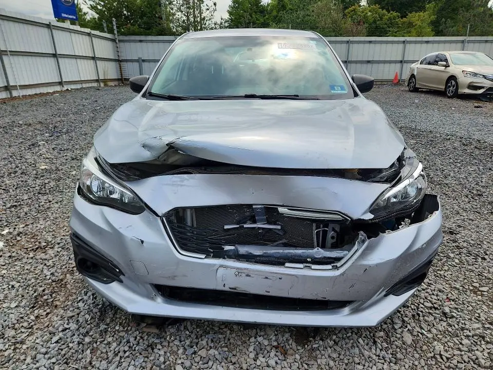 2018 SUBARU IMPREZA BASE  