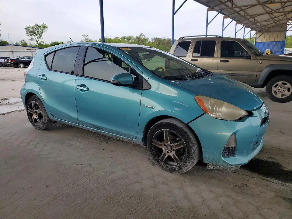 2014 TOYOTA PRIUS C ONE  