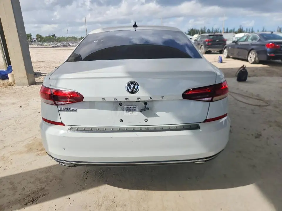 2020 VOLKSWAGEN PASSAT SE  