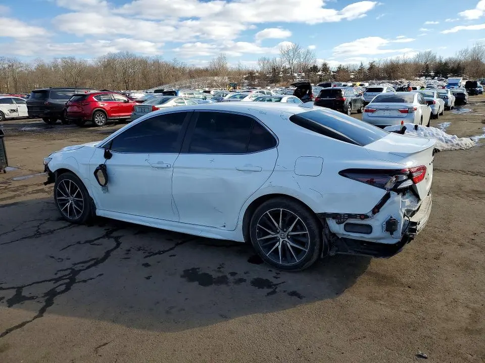 2023 TOYOTA CAMRY SE  