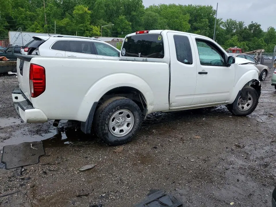 2017 NISSAN FRONTIER S  