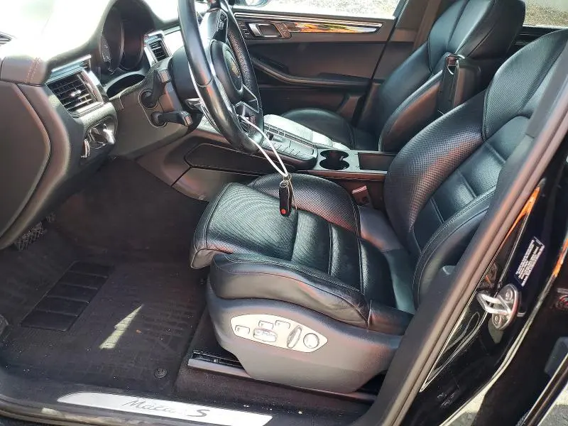 2015 PORSCHE MACAN S  
