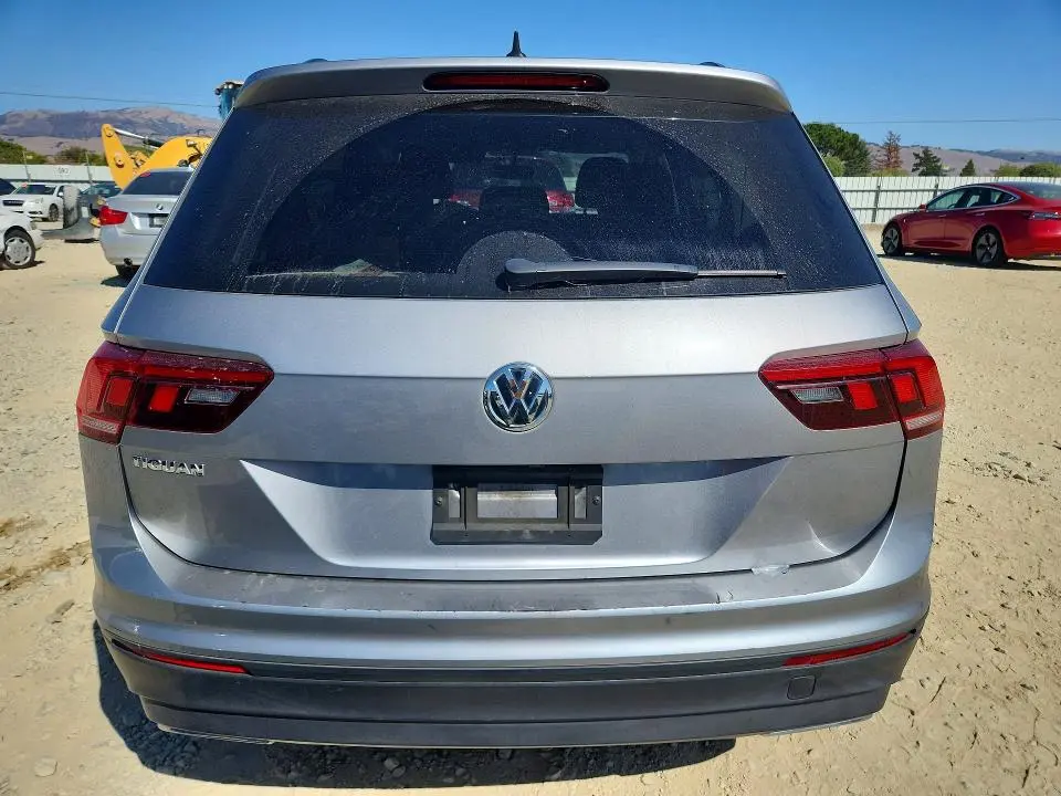 2021 VOLKSWAGEN TIGUAN S  