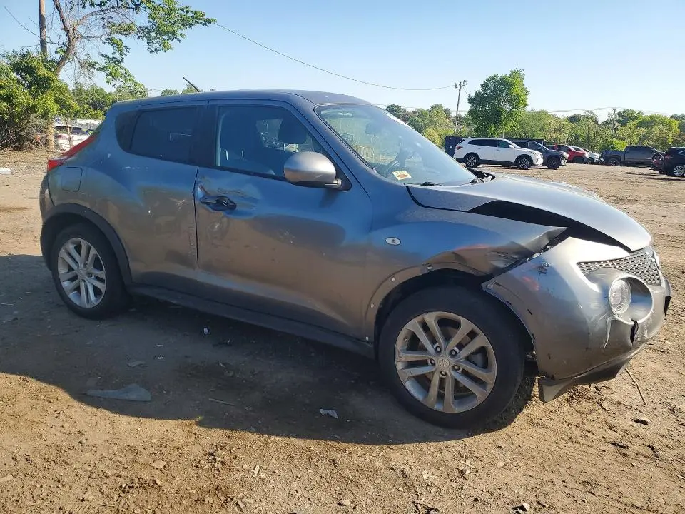 2013 NISSAN JUKE S  