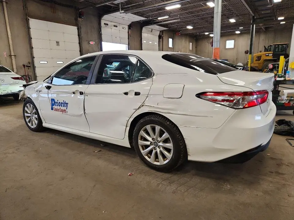 2018 TOYOTA CAMRY   