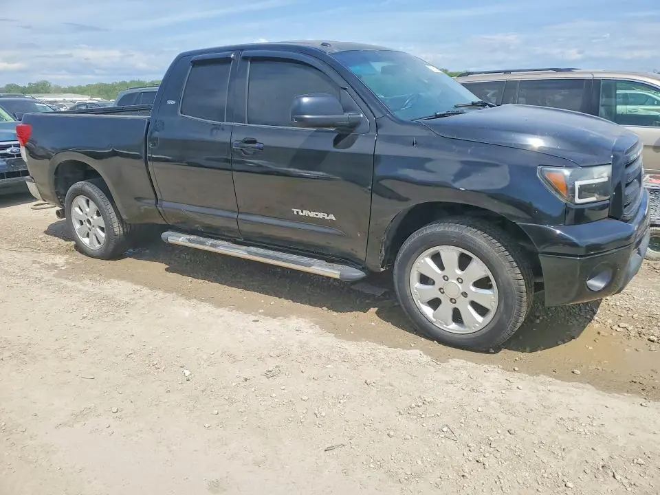 2011 TOYOTA TUNDRA DOUBLE CAB SR5  