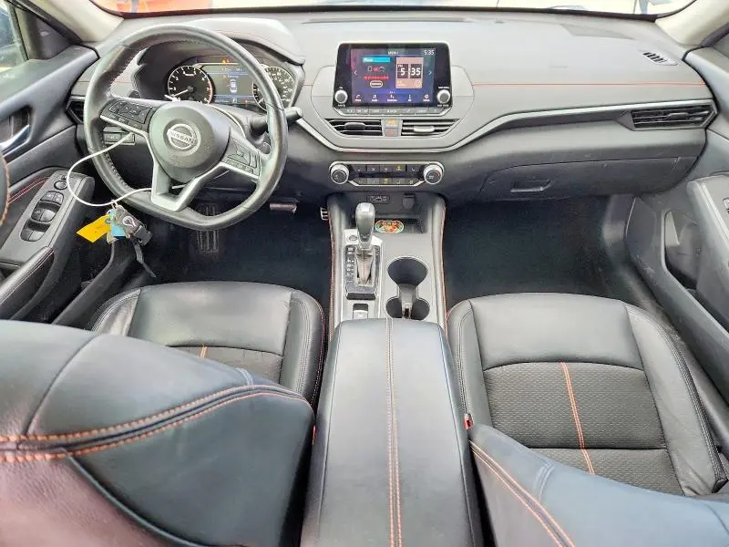 2022 NISSAN ALTIMA SR  