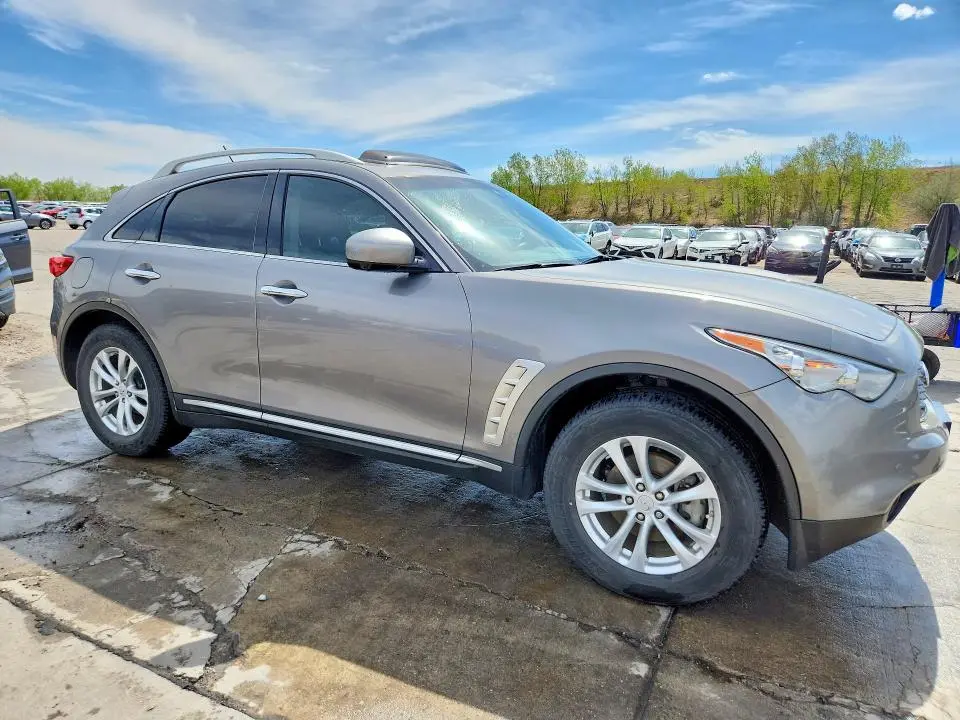 2010 INFINITI FX35 BASE  