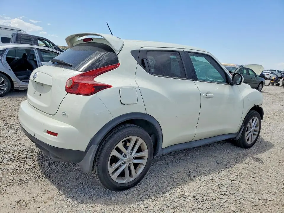 2011 NISSAN JUKE S  
