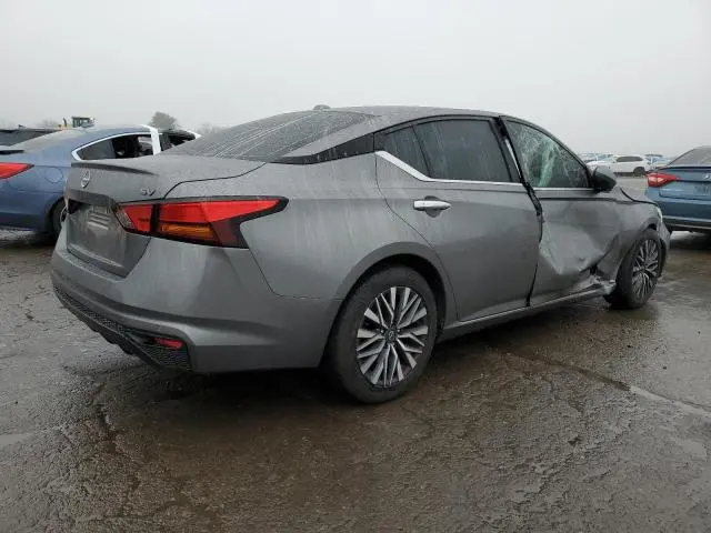 2023 NISSAN ALTIMA SV  