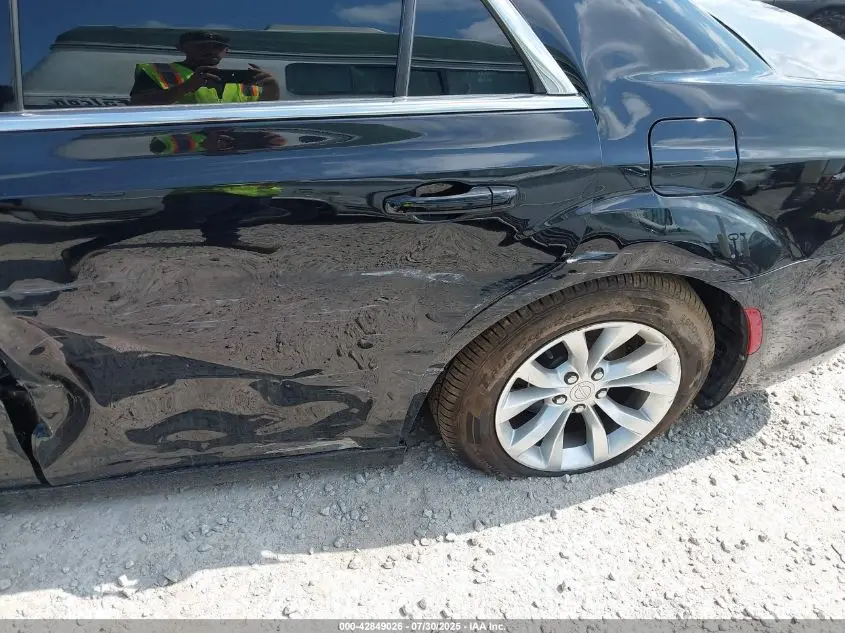 2015 CHRYSLER 300 LIMITED