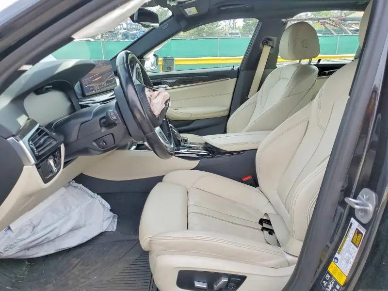 2022 BMW 530 XI  