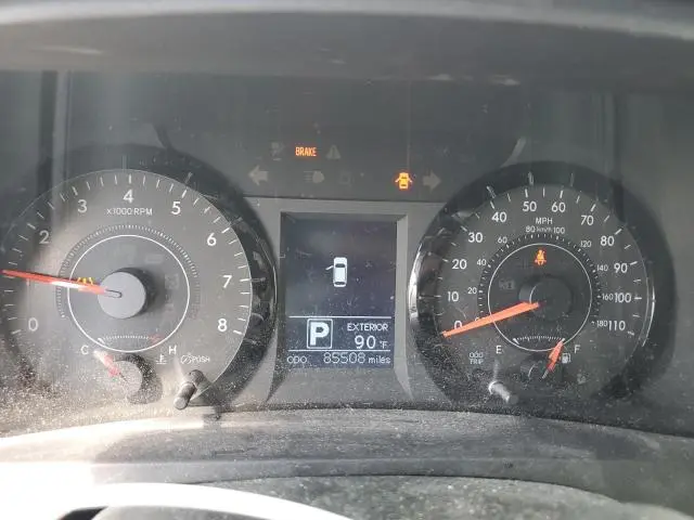2017 TOYOTA SIENNA LE  