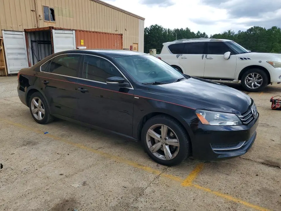 2014 VOLKSWAGEN PASSAT S  
