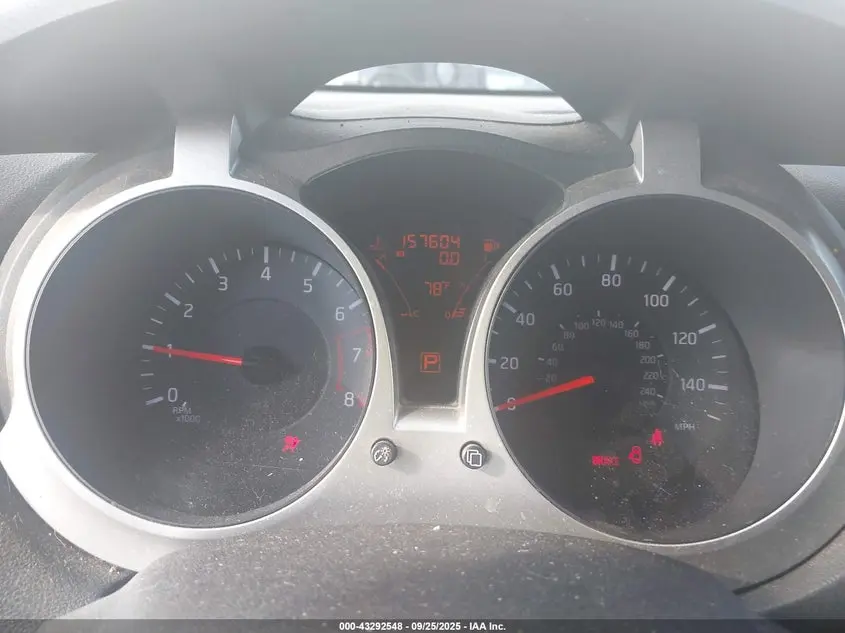 2011 NISSAN JUKE SV
