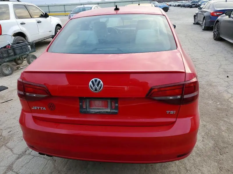 2016 VOLKSWAGEN JETTA SPORT  