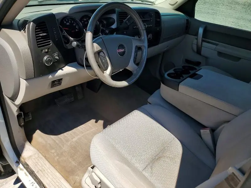 2013 GMC SIERRA K2500 SLE  