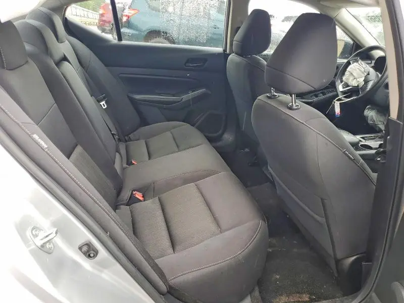 2024 NISSAN ALTIMA SV  