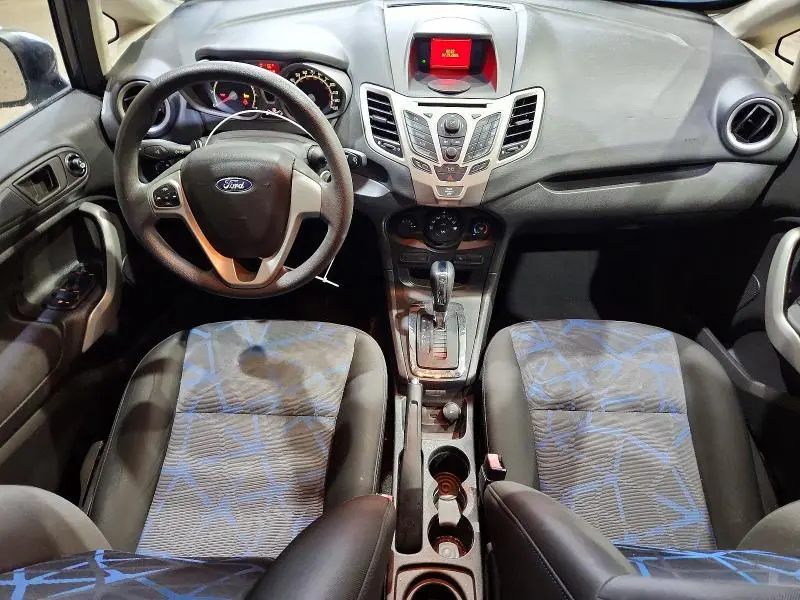 2011 FORD FIESTA SE  