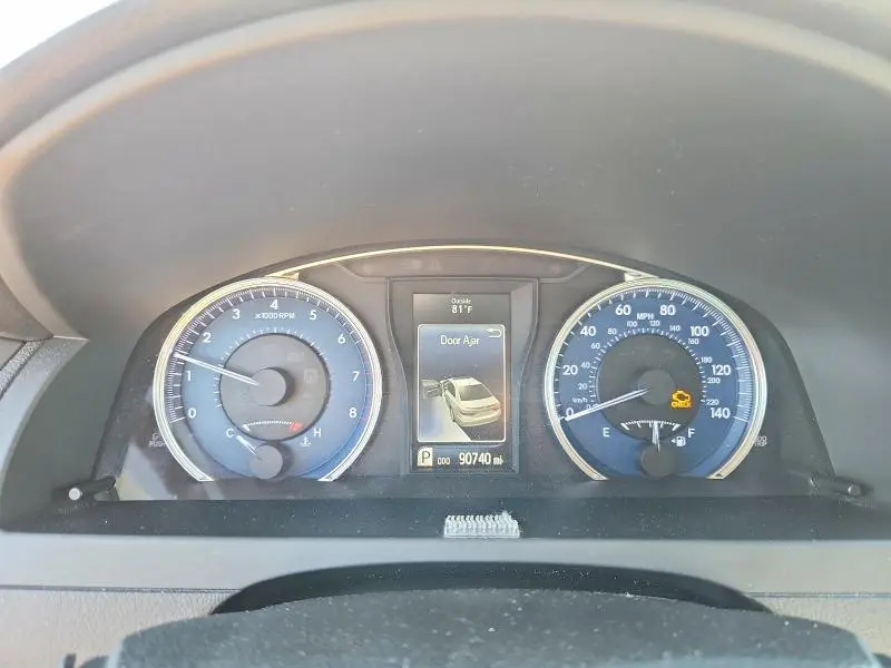 2015 TOYOTA CAMRY XLE  
