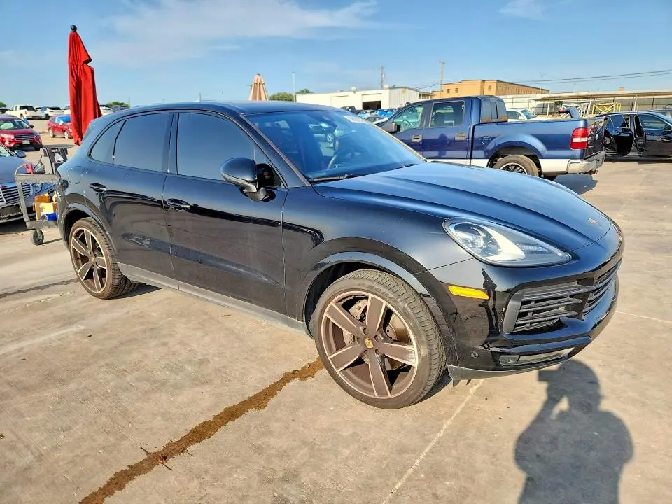 2022 PORSCHE CAYENNE   