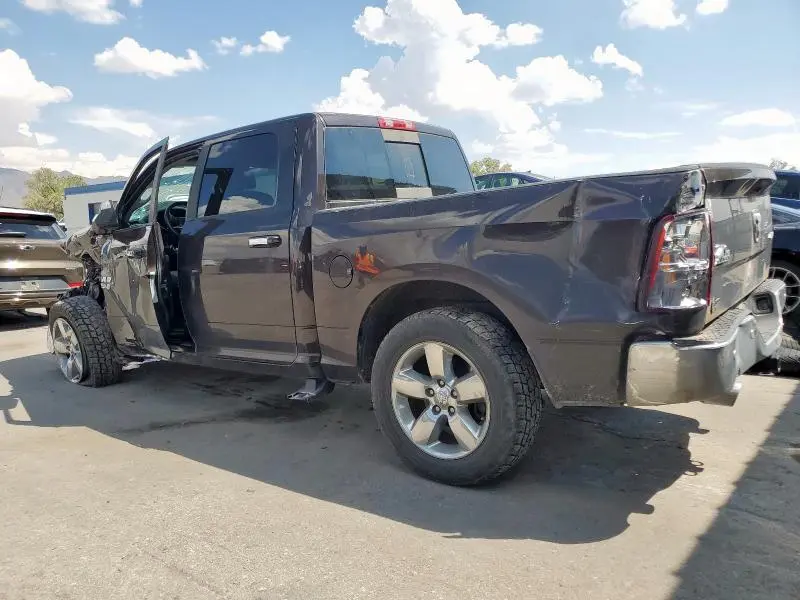 2017 RAM 1500 SLT
