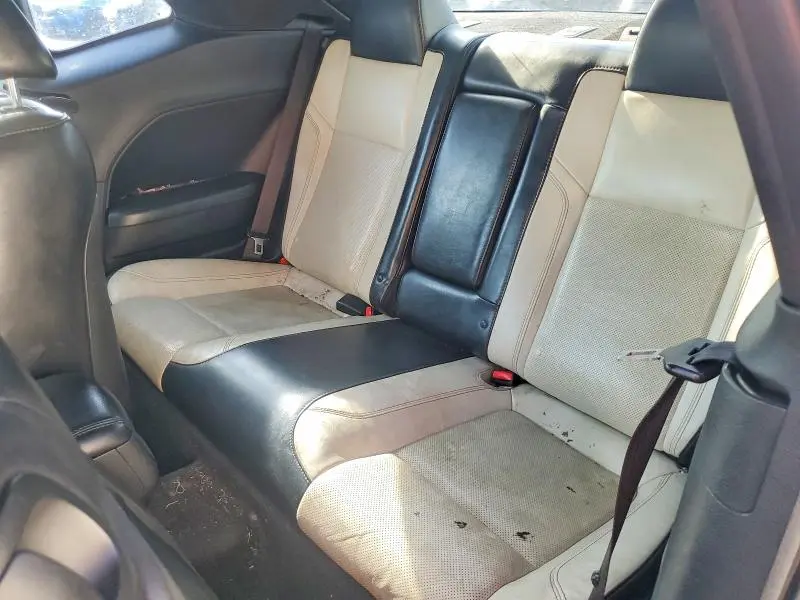 2015 DODGE CHALLENGER SXT  