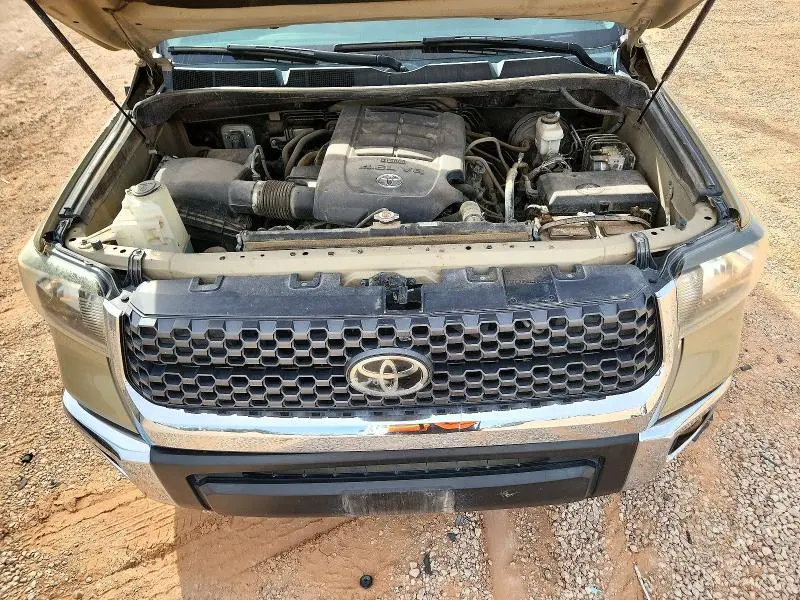 2019 TOYOTA TUNDRA CREWMAX SR5  