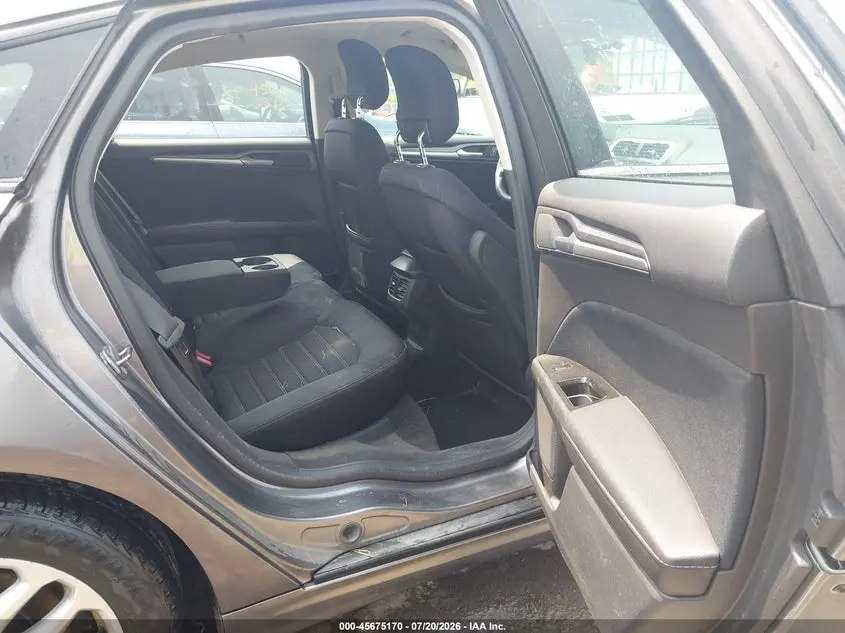 2013 FORD FUSION SE