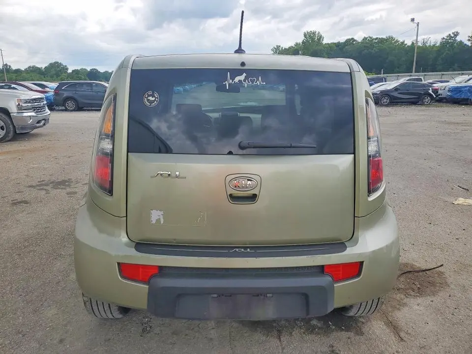 2010 KIA SOUL +  