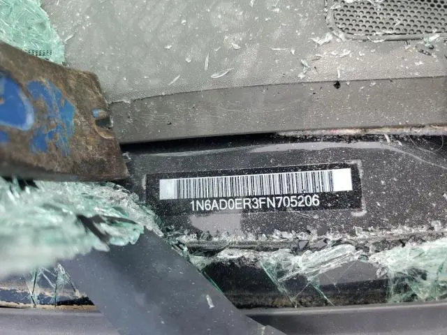 2015 NISSAN FRONTIER S  