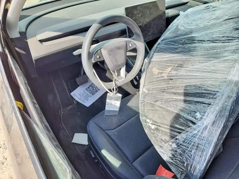 2026 TESLA MODEL Y   