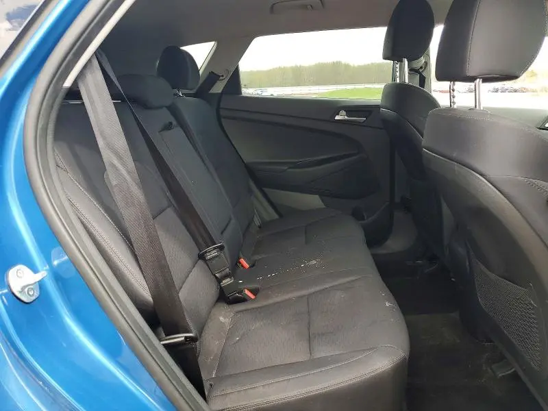2020 HYUNDAI TUCSON SE  