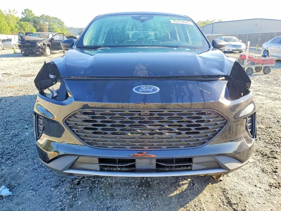 2022 FORD ESCAPE S  