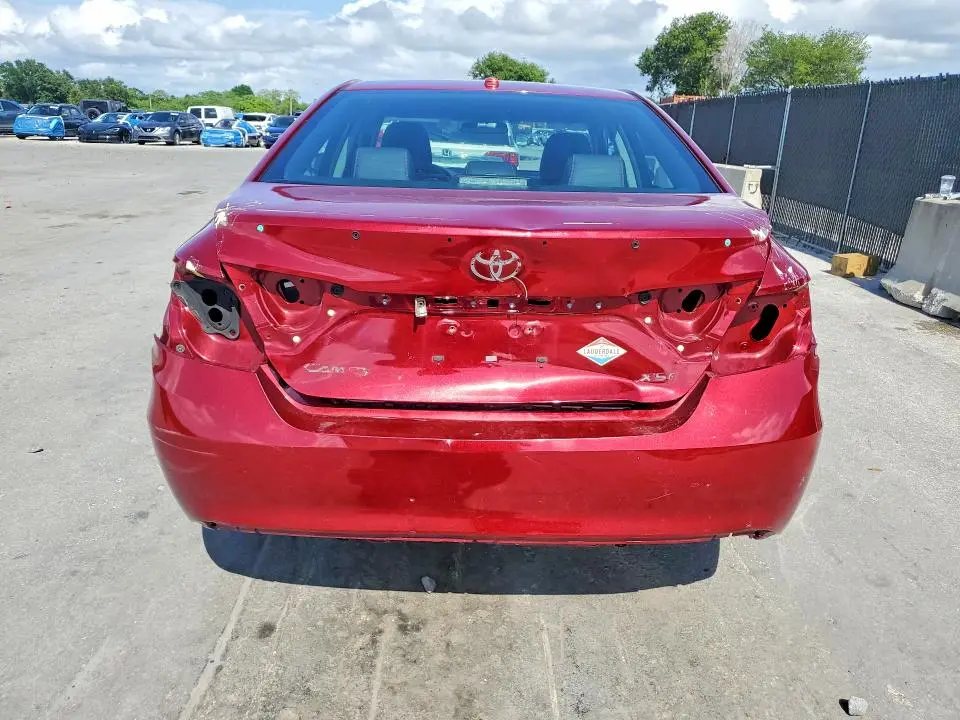2015 TOYOTA CAMRY XSE  
