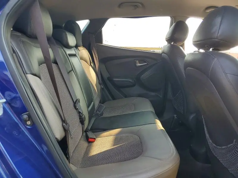 2011 HYUNDAI TUCSON GLS  