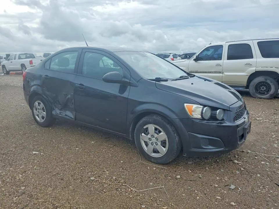 2013 CHEVROLET SONIC LS  