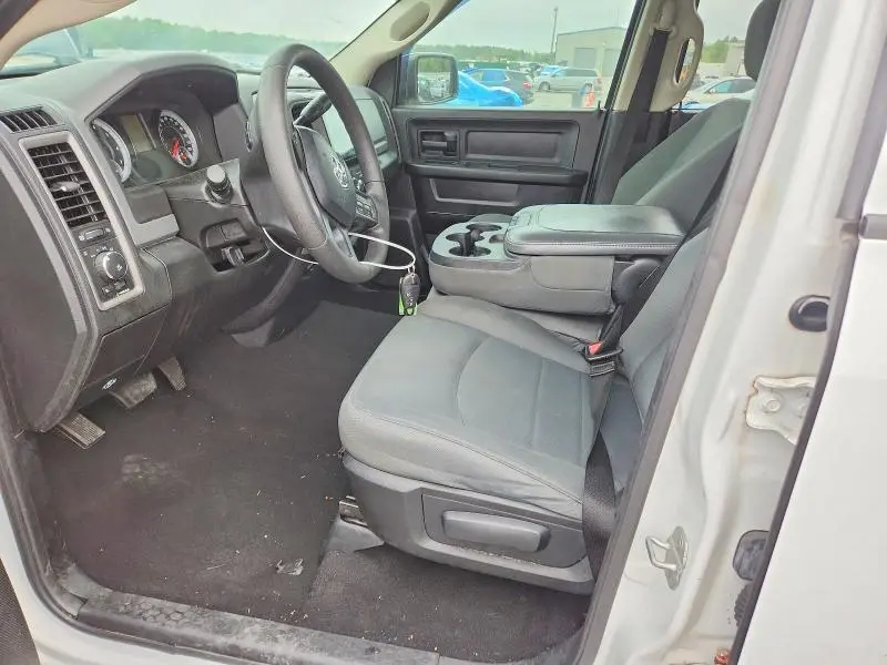2014 RAM 1500 ST  