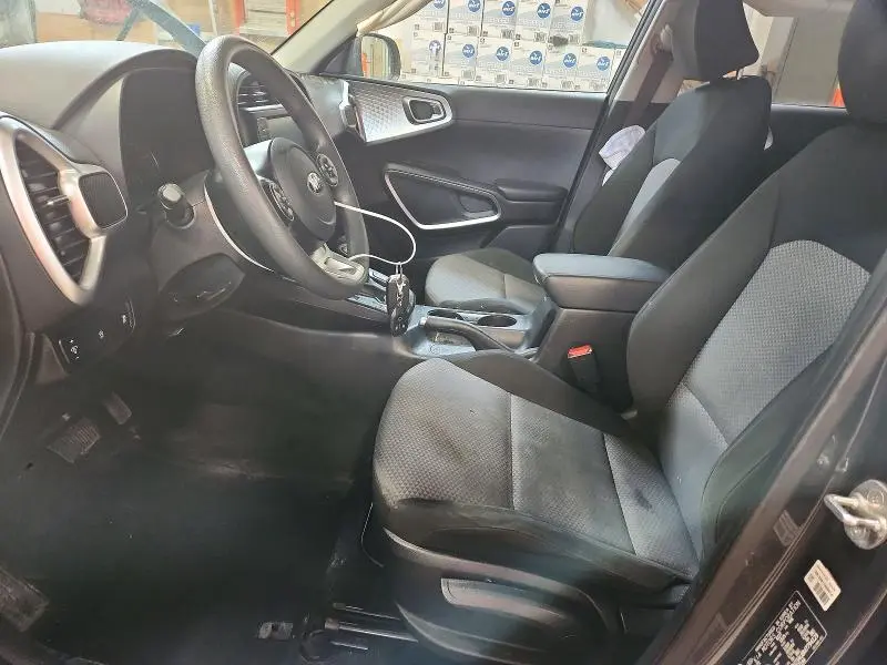 2021 KIA SOUL LX  