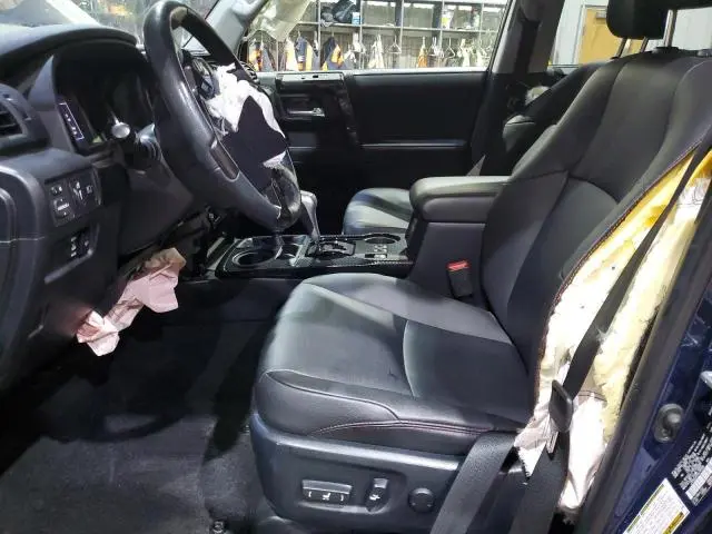 2023 TOYOTA 4RUNNER SE  