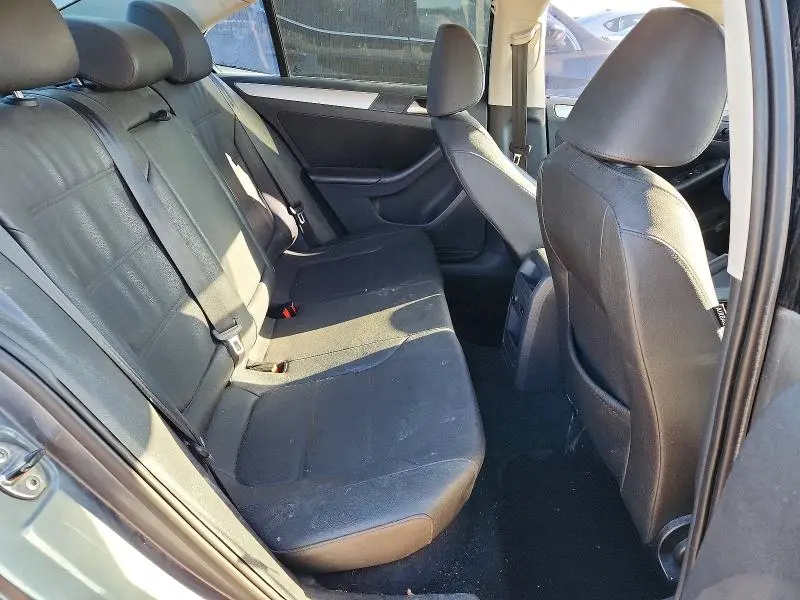 2012 VOLKSWAGEN JETTA TDI  
