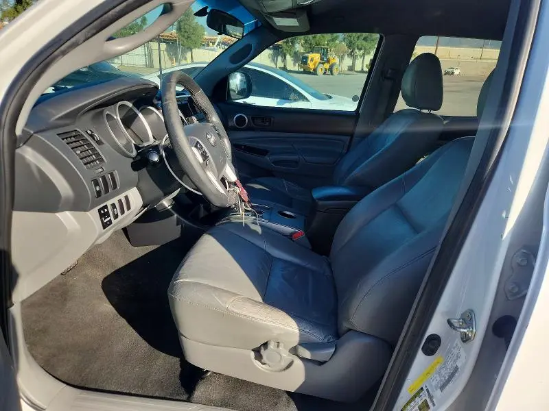 2015 TOYOTA TACOMA PRERUNNER V6  