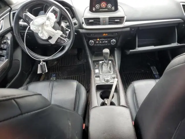 2018 MAZDA 3 TOURING  