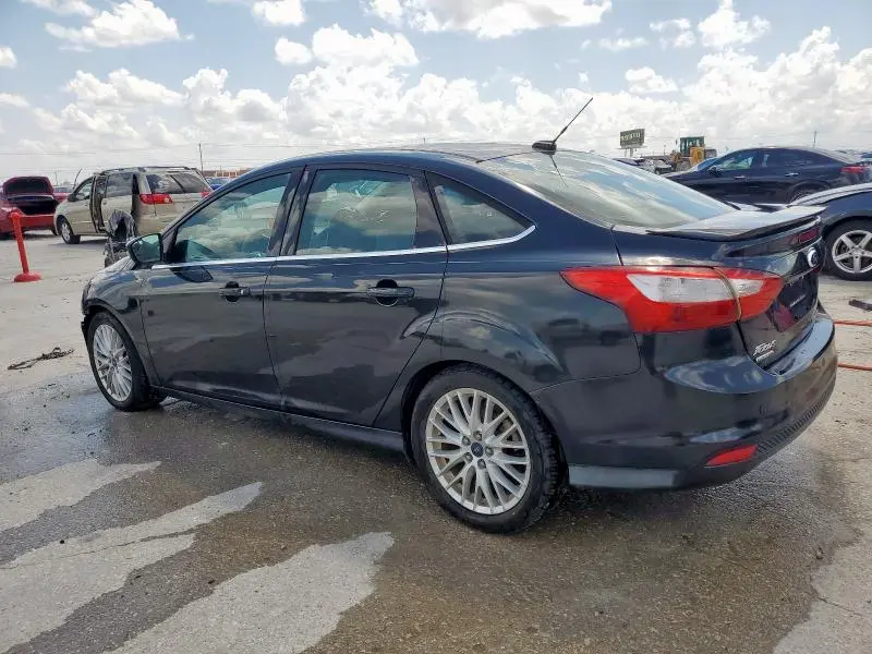 2014 FORD FOCUS TITANIUM  