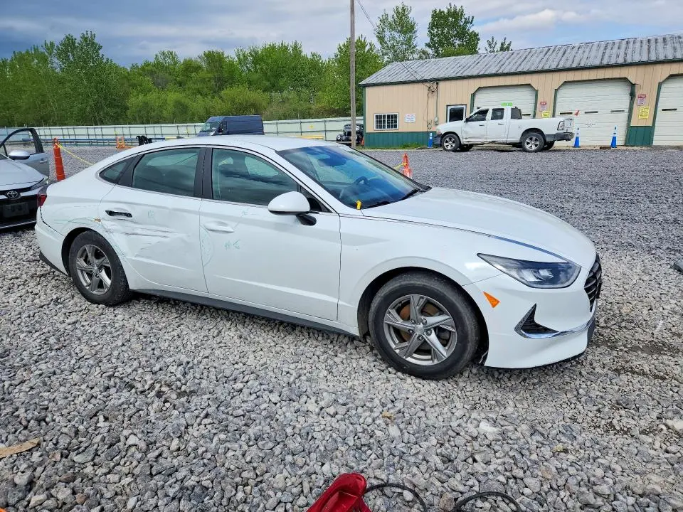 2020 HYUNDAI SONATA SE  