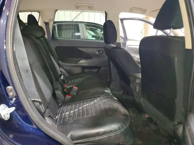 2018 MITSUBISHI OUTLANDER SE  